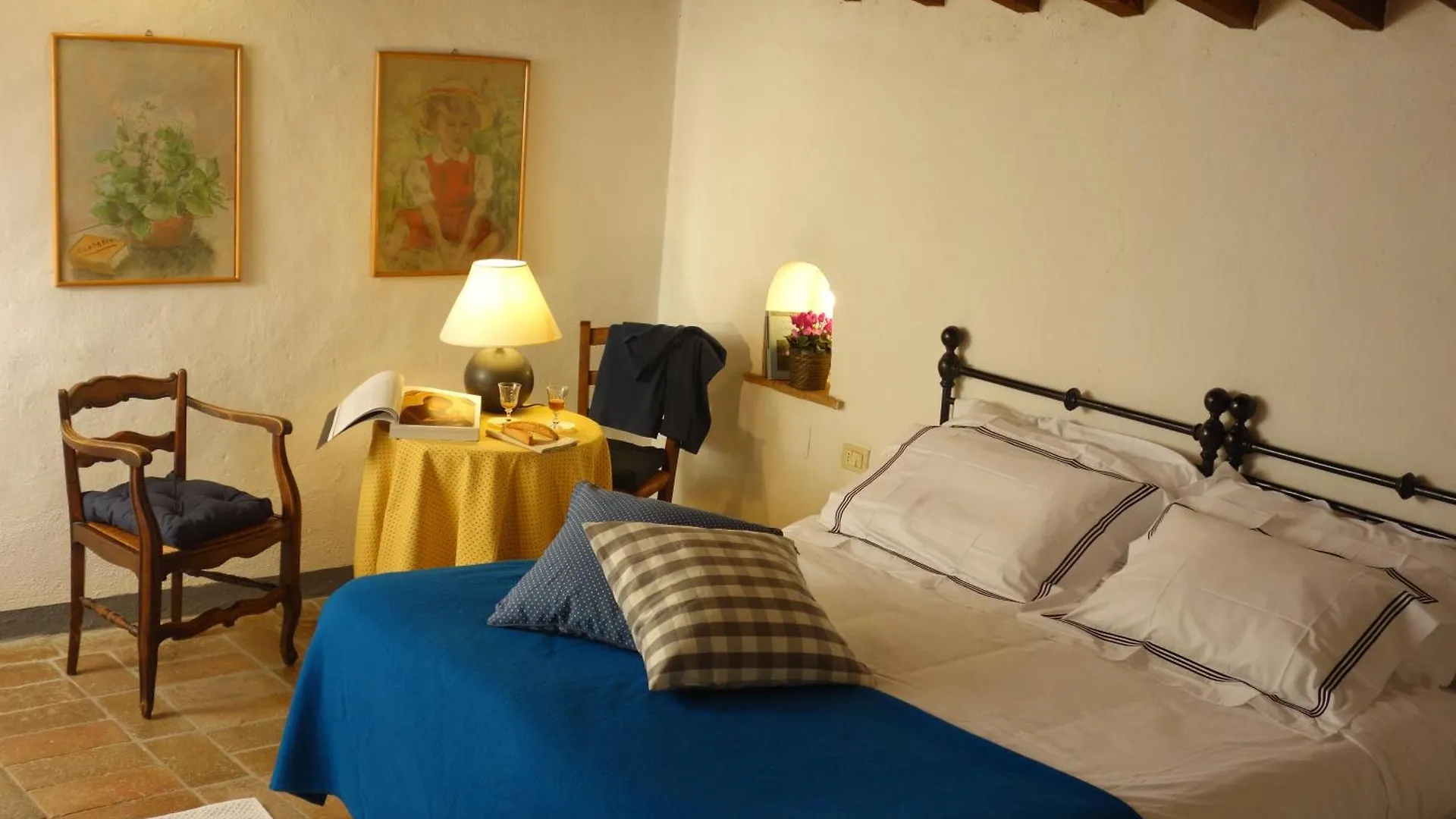 Apartment Gemuetliche Blaue Wohnung Mit Garten Italy